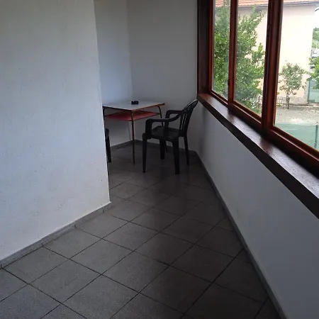 Guest house Рибарска Хижа 3*